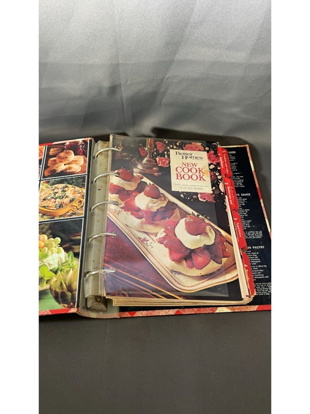 Vintage 1976 Better Homes And Gardens New Cook Book Red Plaid 5-Ring Binder - Picture 4 of 7